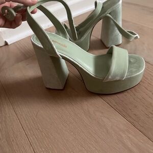 Dolly Ankle Strap Platform Sandal NWOT